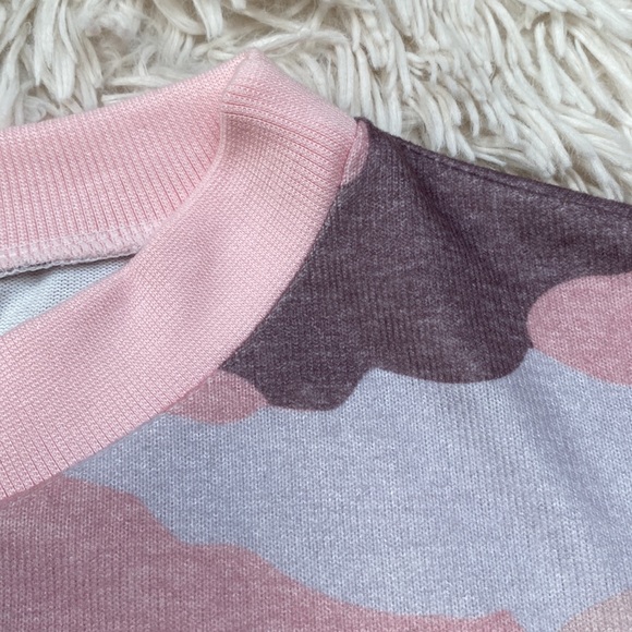 ๐HP๐ And The Why Camo Sweatshirt ๐ Pink Gray & Burgundy. - Picture 7 of 12